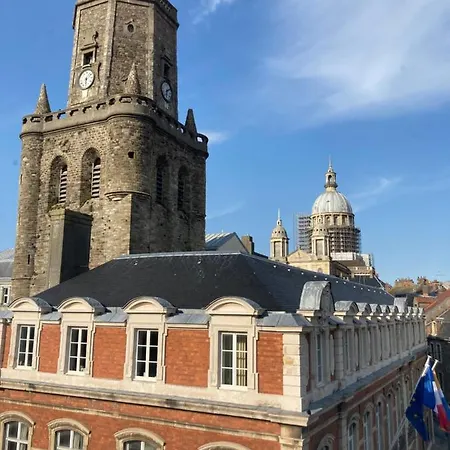 Meuble De Tourisme, Les Du Beffroi Bed & Breakfast 3*