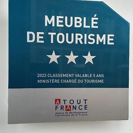 Meuble De Tourisme, Les Du Beffroi 3* בולון-סור-מאר