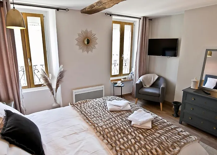 Meublé De Tourisme, Les Du Beffroi 3*